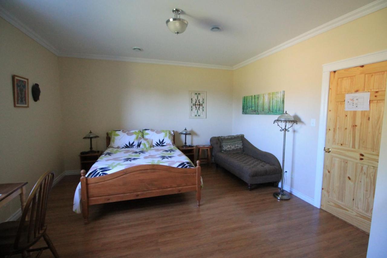The Fiddle And The Sea Bed And Breakfast Port Hood Экстерьер фото