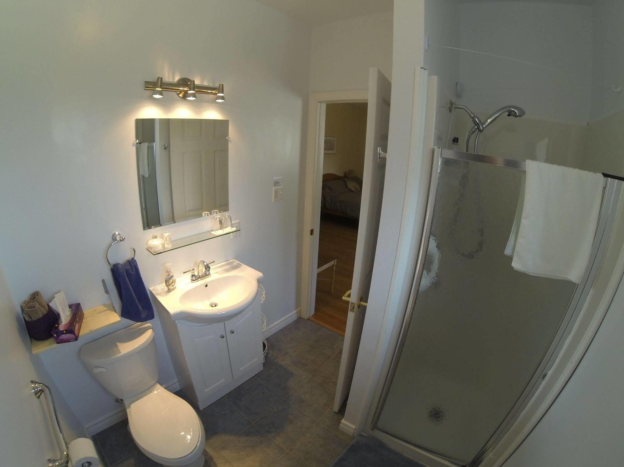The Fiddle And The Sea Bed And Breakfast Port Hood Экстерьер фото