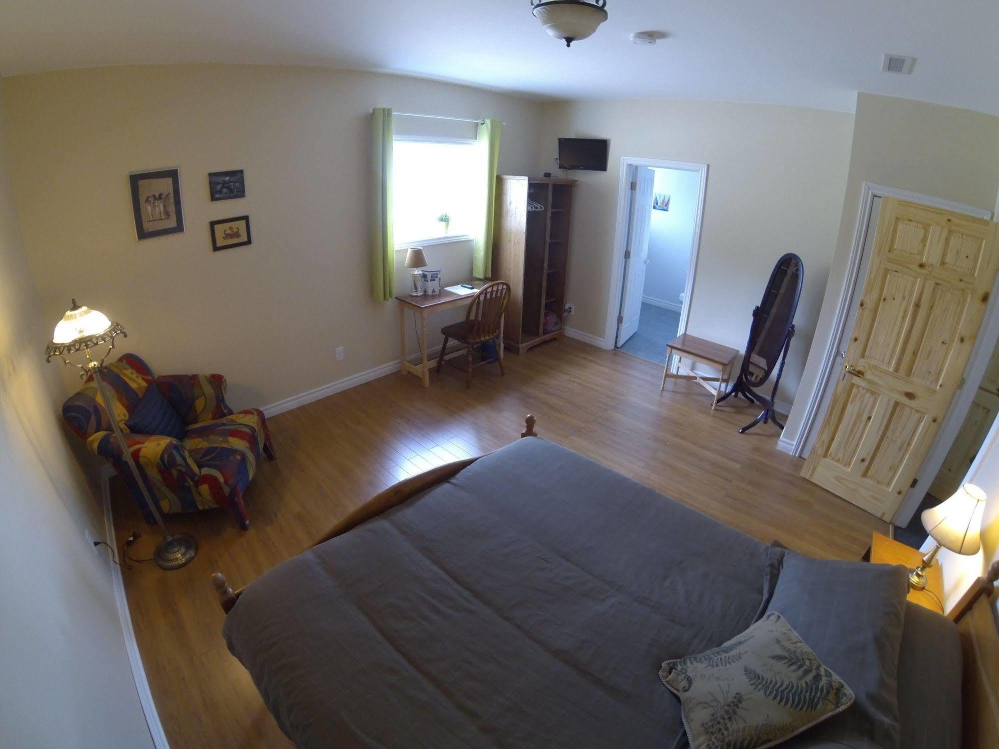 The Fiddle And The Sea Bed And Breakfast Port Hood Экстерьер фото